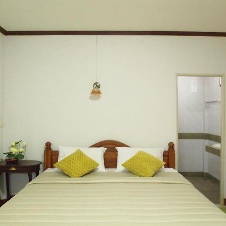 Baan Sala Lung Dam Hotel Бопхут Экстерьер фото